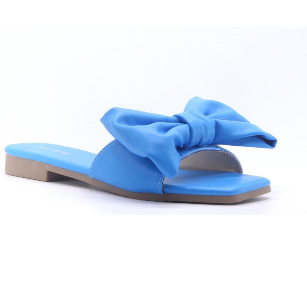 BLUE BOW